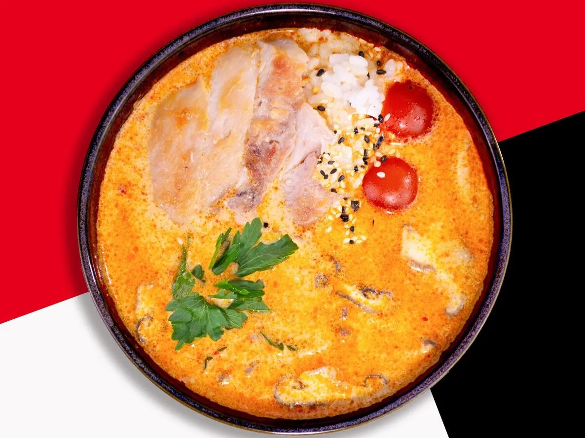 Том ям с курицей (ланч)